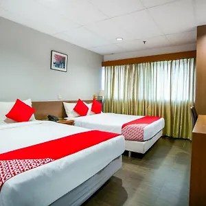 Hotel Oyo 106